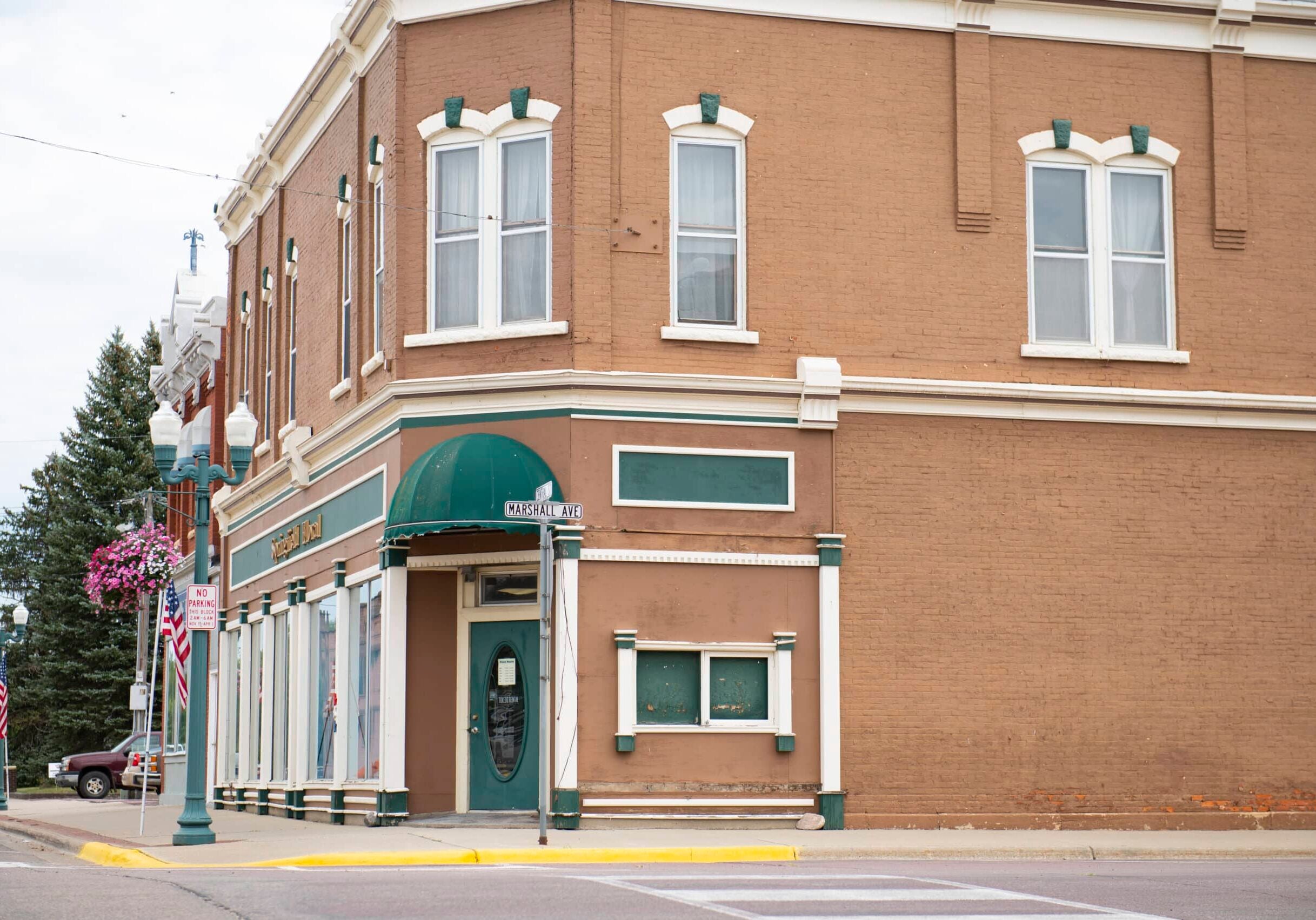 business in downtown springfield mn