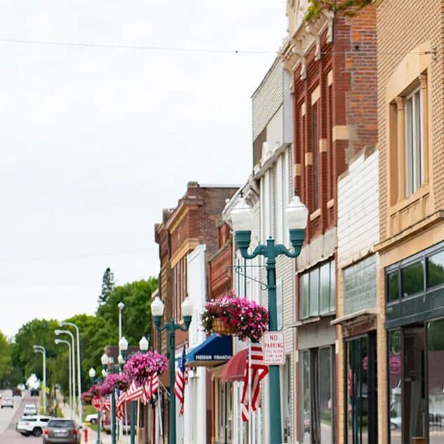 springfield minnesota community with cars on the road